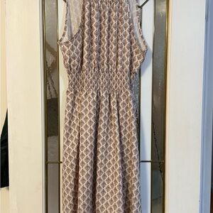Elegant Patterned Sleeveless Dress